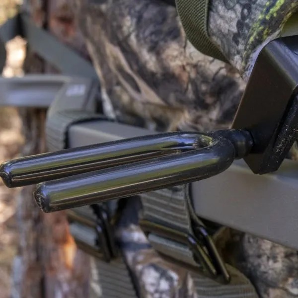 Universal Bow Holder www.czechbowhunting.cz